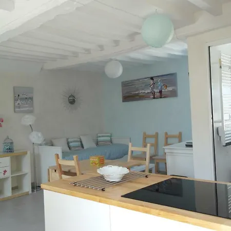 50 M2 De Charme Au Coeur Des Plaisirs De La Cote 아파트