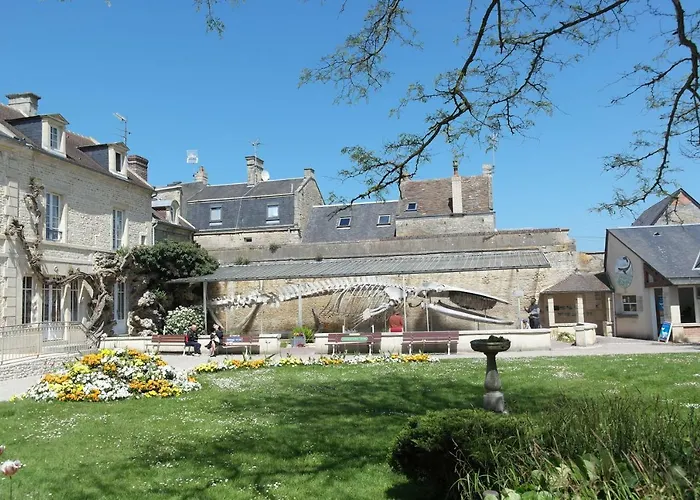 50 M2 De Charme Au Coeur Des Plaisirs De La Cote Luc-sur-Mer